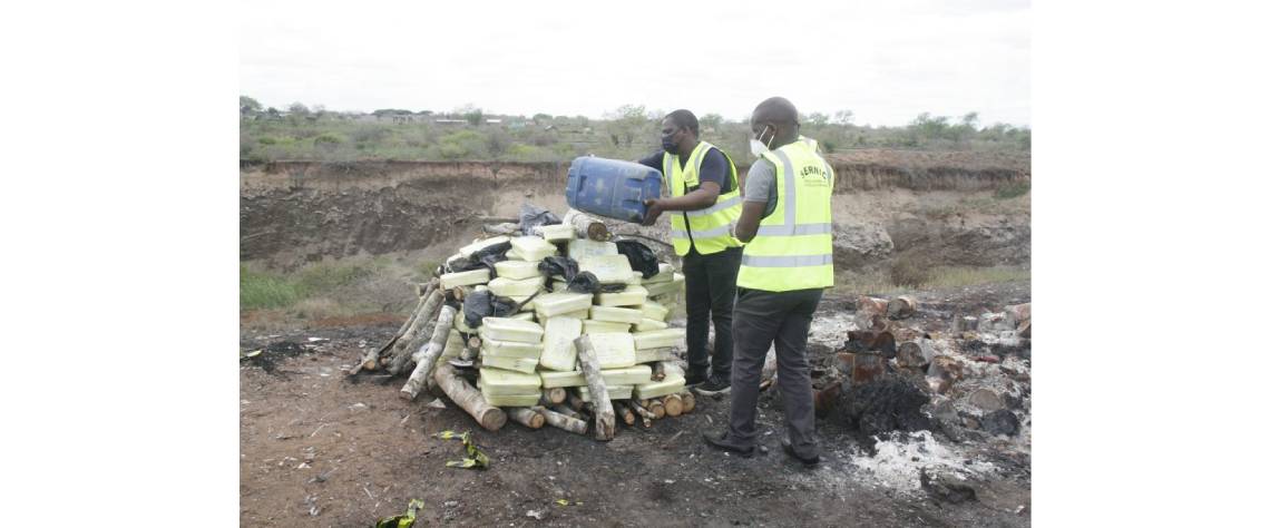 Moçambique apreendeu e incinerou drogas avaliadas em 1,6 mil milhões de meticais em 2024