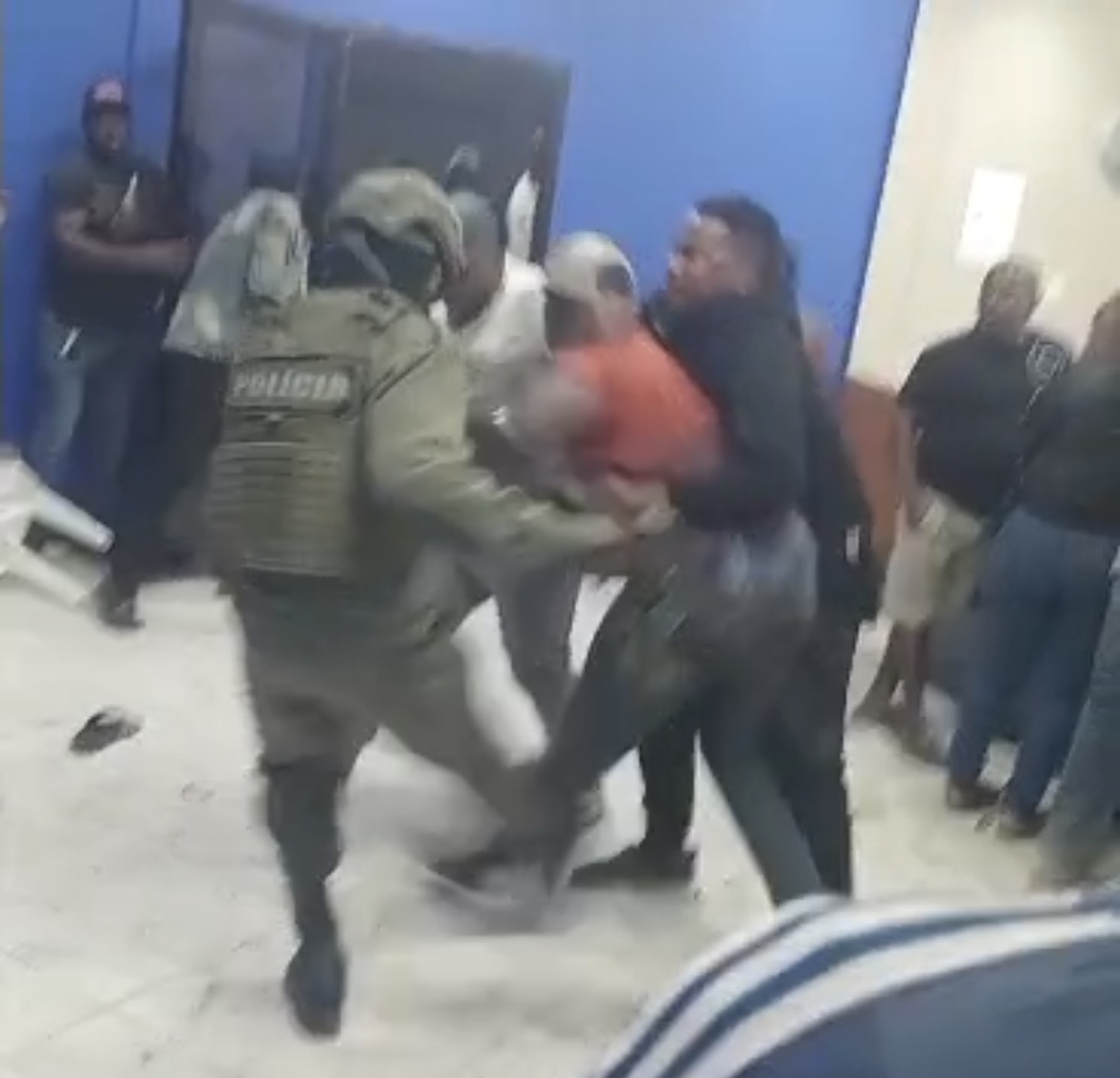 Defensores de direitos humanos exigem investigação à execução de suposto criminoso